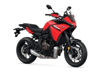 2023-Yamaha-MT07TR-EU-Redline-Studio-001-03-1600x900